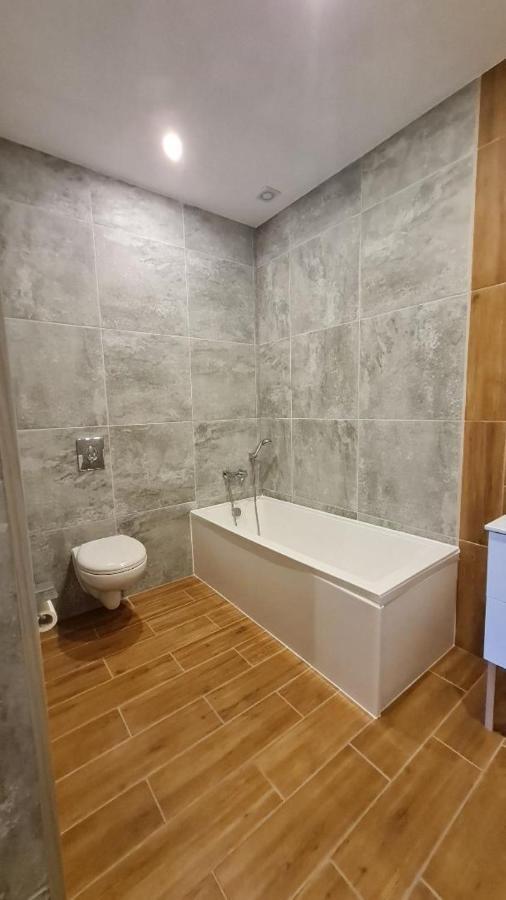 Rynek 2 Dukla- Pokoje I Apartamenty Экстерьер фото